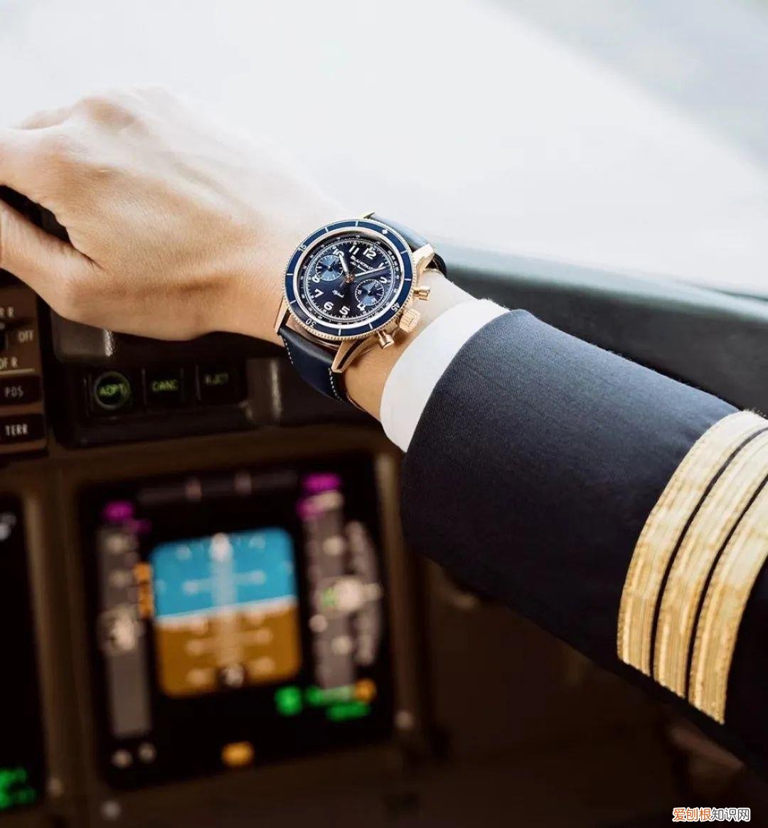 30岁的男人还爱劳力士吗？）