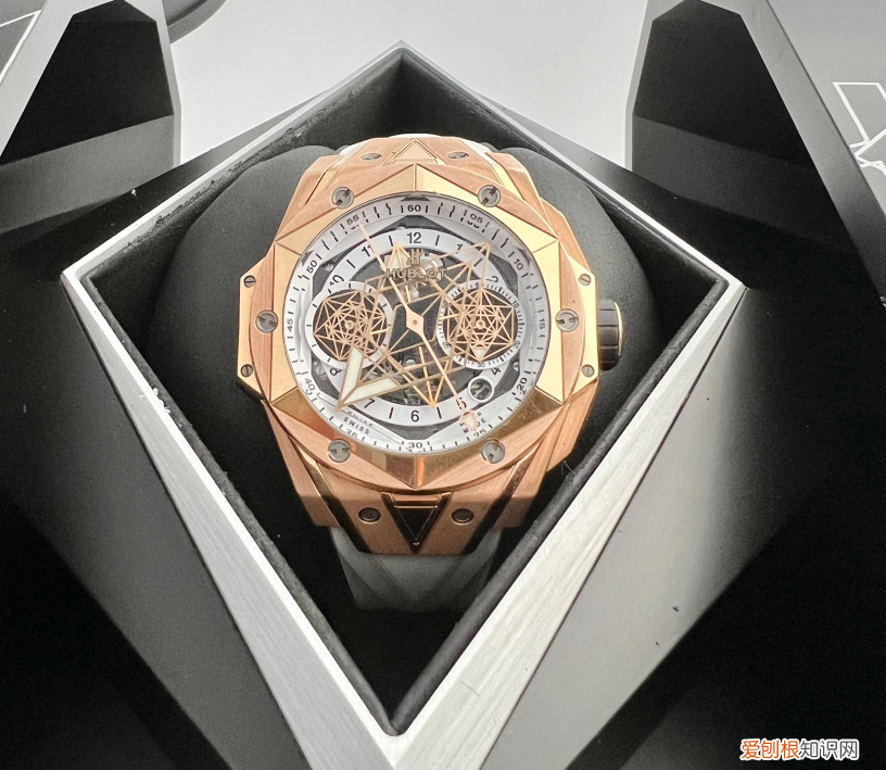 30岁的男人还爱劳力士吗？）