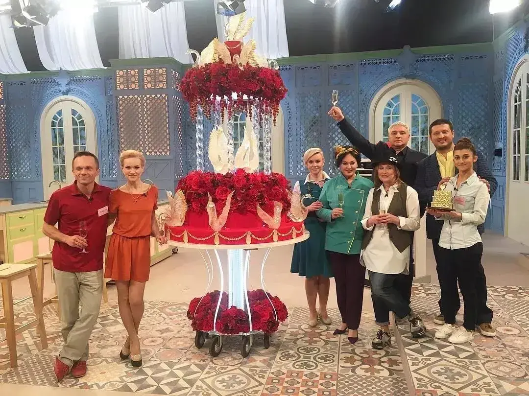 结婚蛋糕一般做几层?