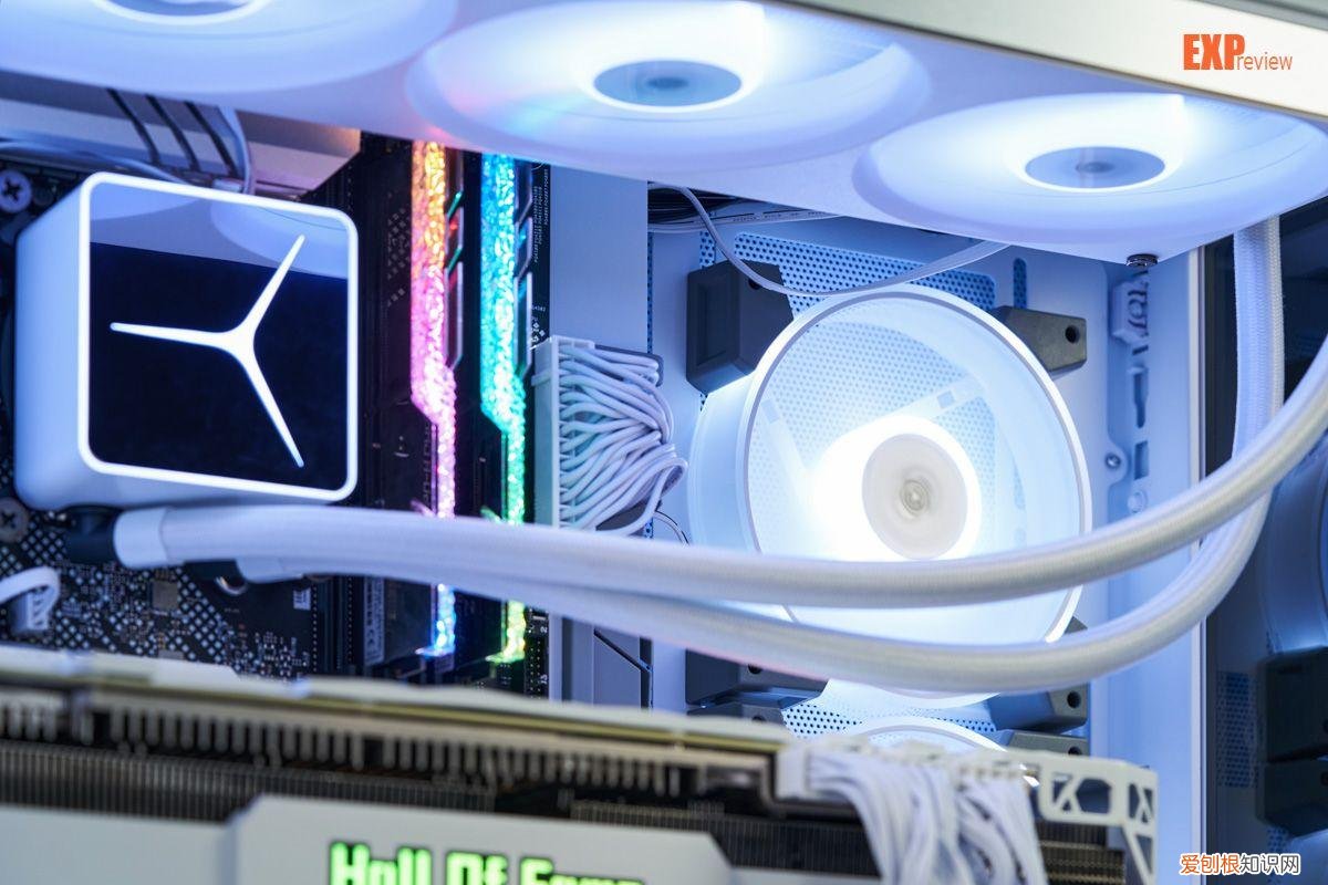 爱国者月光宝盒镜机箱图赏