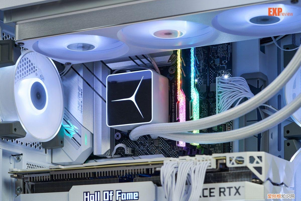 爱国者月光宝盒镜机箱图赏