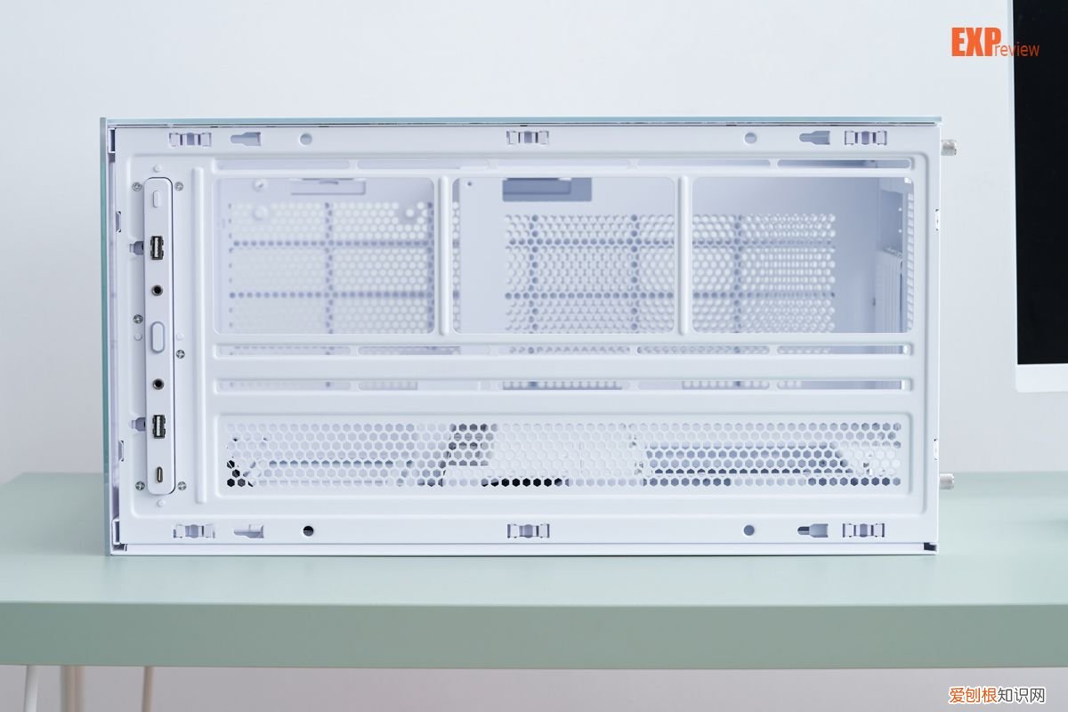 爱国者月光宝盒镜机箱图赏