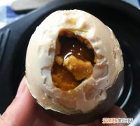 咸鸭蛋腌好了怎么保存，咸鸭蛋太咸了用清水洗了怎么保存