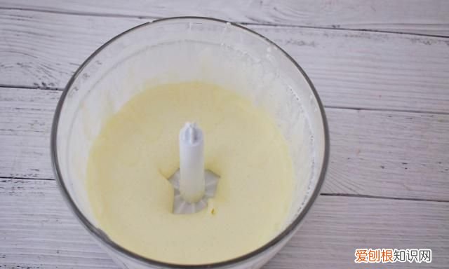 淡奶油冰冻后怎样补救,动物奶油冷冻后又解冻怎么补救