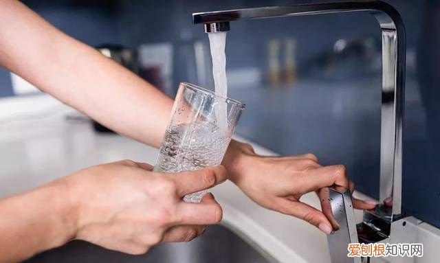 纯净水能直接喝吗,瓶装景田瓶装纯净水能烧开喝