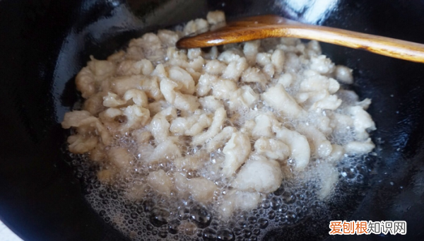 肥肉怎么炼油，猪肥肉怎么炼油才香