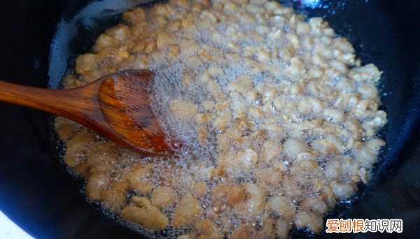 肥肉怎么炼油，猪肥肉怎么炼油才香