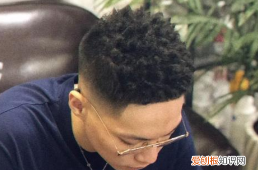 黑人烫怎么打理，黑人烫脏辫怎么洗头