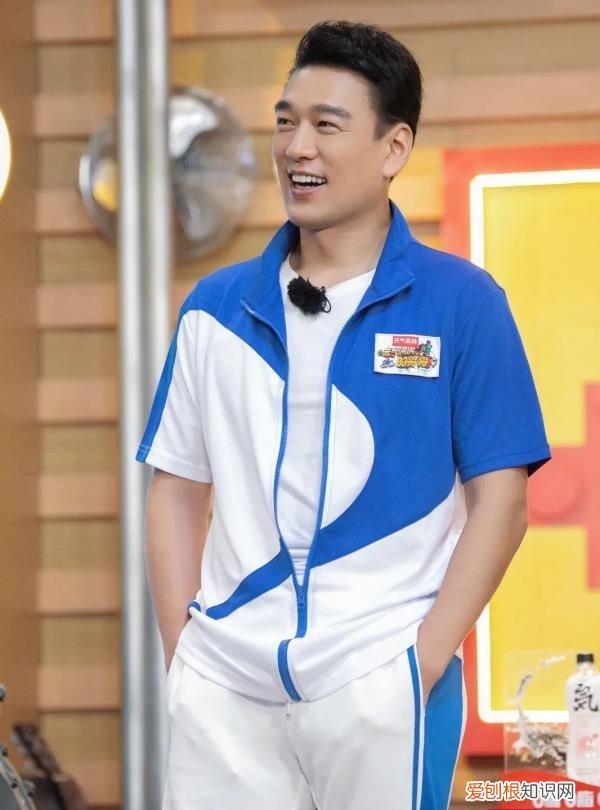 元气满满的哥哥杨洋当队长,元气满满的哥哥胡军说杨洋垫鼻子