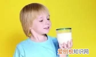 鲜羊奶什么时候喝最好,鲜羊奶和鲜羊奶哪个好