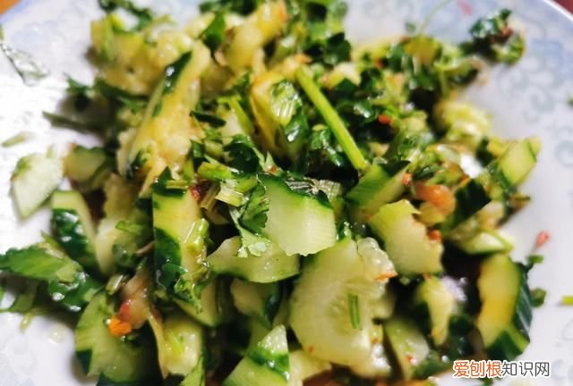 冷拌料是什么，冷拌黄瓜怎么做
