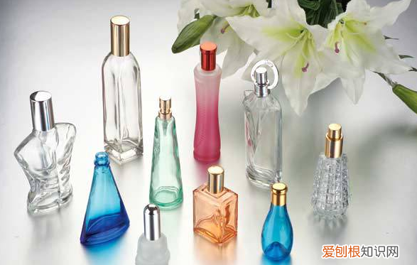 香水盖子怎么拔,香水瓶的盖子怎么拧下来视频