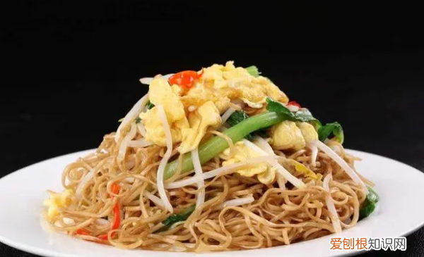 豆芽炒面的做法，豆芽炒饼怎么炒好吃又简单