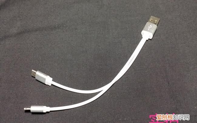 12充电线是什么接口,12c接口是指什么接口