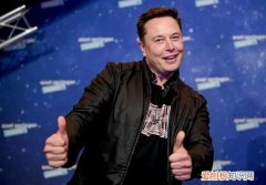 马斯克试驾特斯拉，多次将双手从方向盘上移开(真正的自动驾驶还有多远）