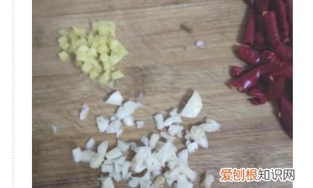 海哲怎么拌好吃,泡发海蜇怎么做好吃