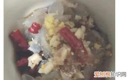 海哲怎么拌好吃,泡发海蜇怎么做好吃
