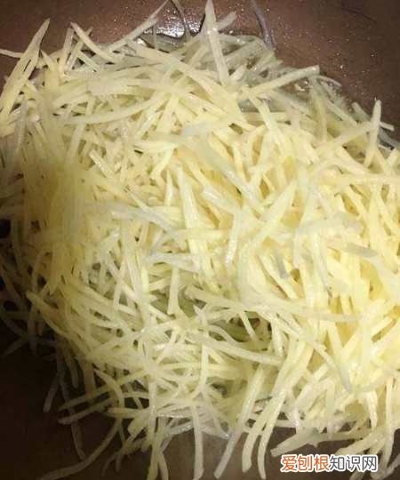 怎么做香辣土豆丝好吃，家常菜之香辣土豆丝做法