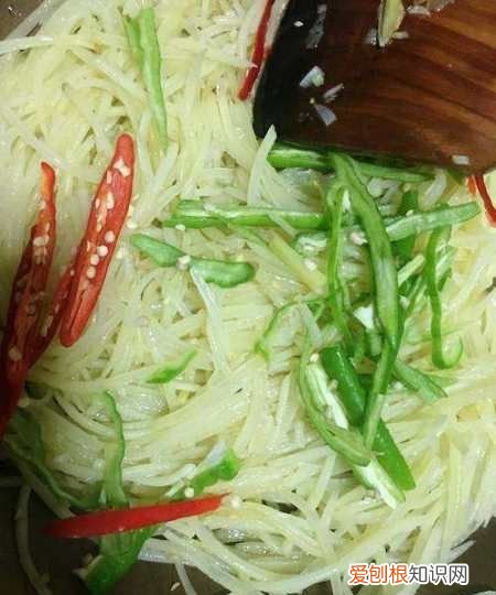 怎么做香辣土豆丝好吃，家常菜之香辣土豆丝做法