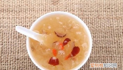熬的银耳汤为什么不粘
