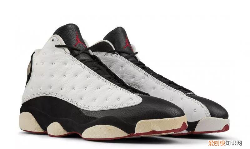 本山大叔97年就上脚了Air Jordan13“熊猫”？