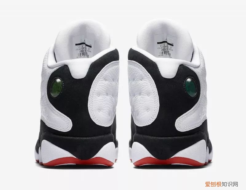 本山大叔97年就上脚了Air Jordan13“熊猫”？