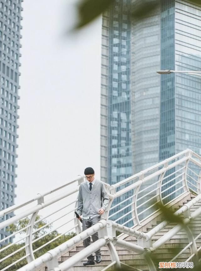 男士穿搭需要的几件基础款,男生必备的时尚穿搭