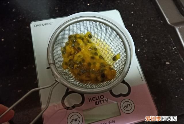 用百香果做好吃的不用任何东西 不加糖百香果泡水的正确方法