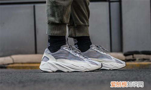 毒怎么换货买小了,毒上可以换货或者退款吗