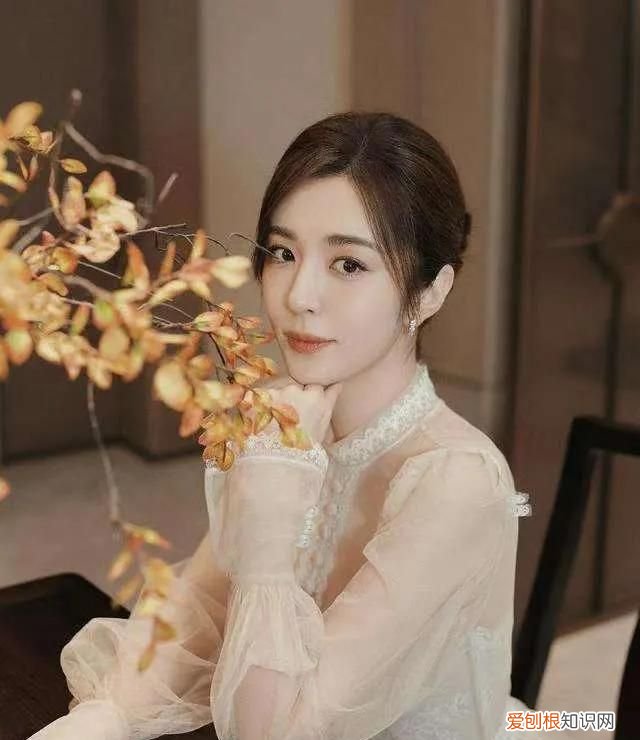 王晓晨面相 烈焰红唇美艳绝伦王晓晨