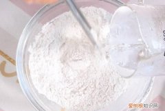 500克面粉放多少水
