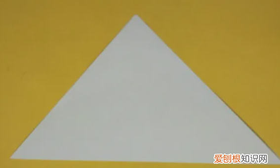 小鸡怎么折纸，折纸可爱小鸡的做法