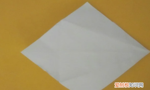 小鸡怎么折纸，折纸可爱小鸡的做法