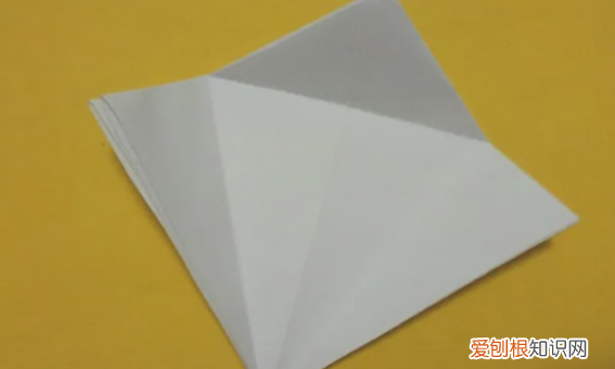 小鸡怎么折纸，折纸可爱小鸡的做法