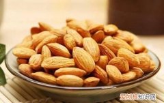 吃错杏仁的坏处,杏仁吃几个中毒