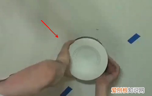 卫生间照明灯怎么更换，卫生间灯坏了怎么换视频