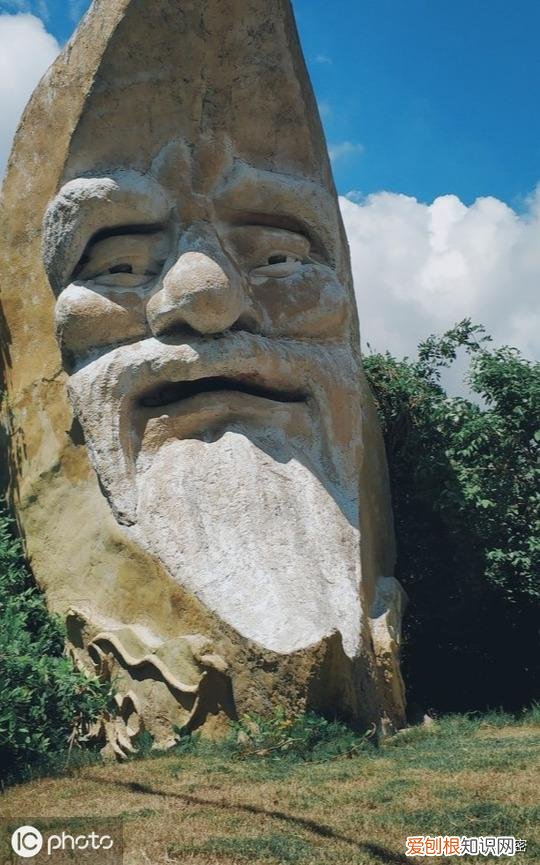 月老红线绑在哪