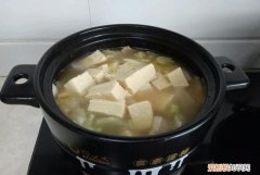 豆腐煮多久，水豆腐煮多久熟