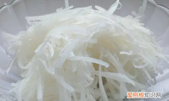 凉拌白萝卜的做法，怎样凉拌萝卜丝好吃又脆窍门