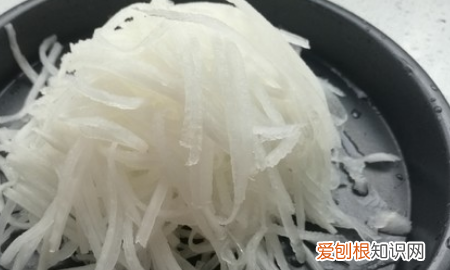 凉拌白萝卜的做法，怎样凉拌萝卜丝好吃又脆窍门