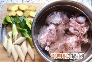 家常炖猪大骨的做法,炖大骨头的家常做法