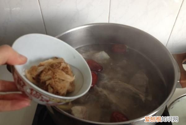 家常炖猪大骨的做法,炖大骨头的家常做法