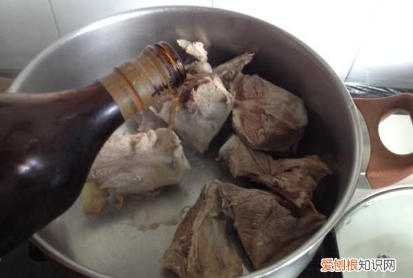 家常炖猪大骨的做法,炖大骨头的家常做法