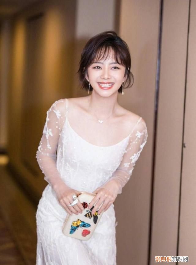 圆脸黑长直发型图片,方圆脸适合烫什么样的黑长直发型