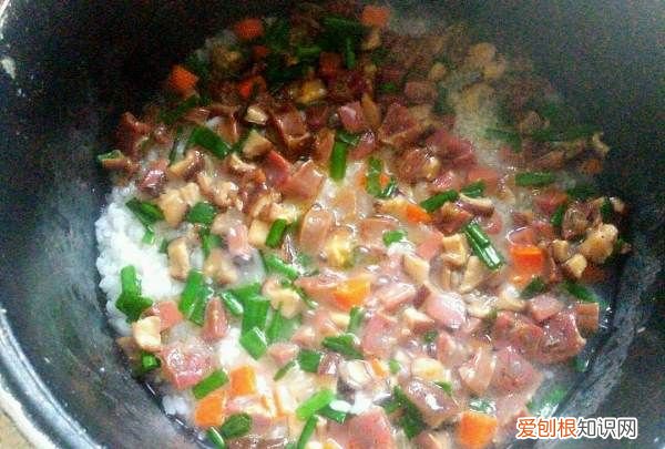 腊肉饭的电饭煲做法，电饭煲怎么做腊味饭?