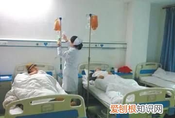 晚上照镜子吓得睡不着