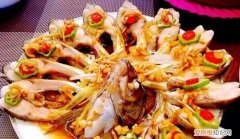 过年的时候吃鱼寓意着什么，过年时吃鱼寓意着什么七个字