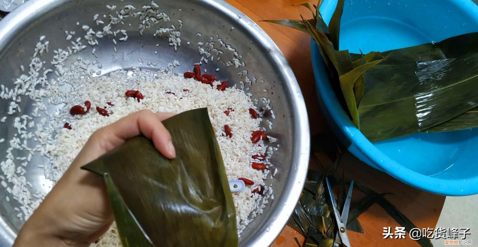 包三角粽子的手法视频