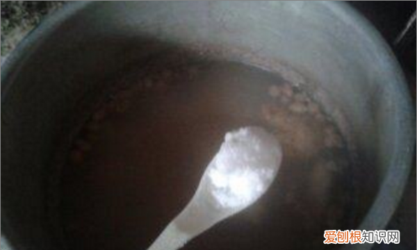 猪尾巴汤的做法