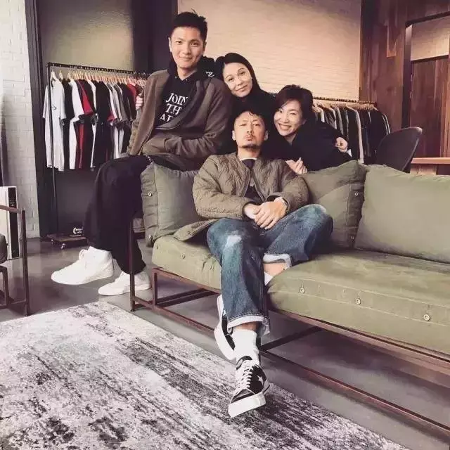 向70年代致敬！这双One Star 潮到没朋友！